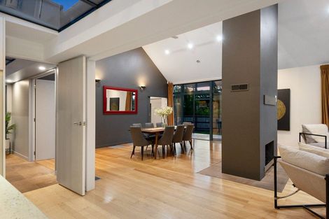 Photo of property in 105 Gladstone Road South, Dalmore, Dunedin, 9010