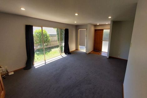 Photo of property in 2 Wardour Mews, Avonhead, Christchurch, 8042