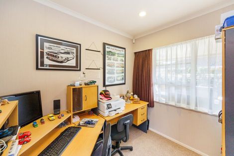 Photo of property in 52 Carter Crescent, Awapuni, Palmerston North, 4412