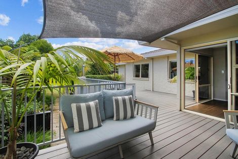 Photo of property in 27 Stella Drive, Clarks Beach, 2122