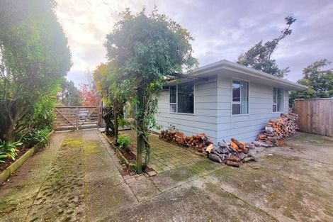 Photo of property in 18 Chums Road, Paraparaumu Beach, Paraparaumu, 5032