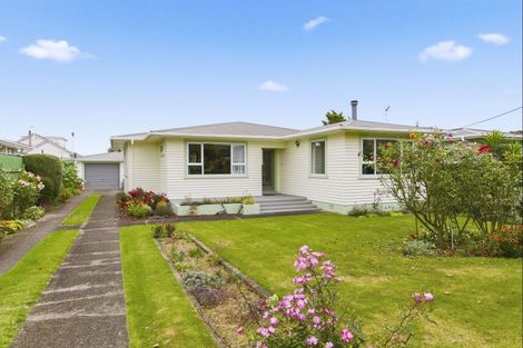 Photo of property in 9 Chester Street, Levin, 5510