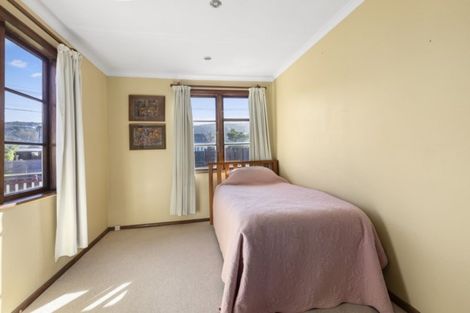 Photo of property in 6 Biddle Crescent, Taita, Lower Hutt, 5011