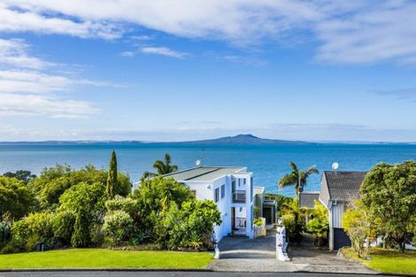 Photo of property in 26 Churchill Road, Murrays Bay, Auckland, 0630