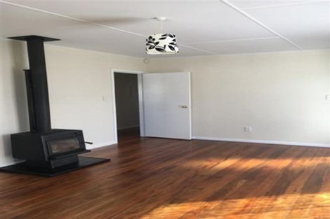 Photo of property in 86 Brandon Street, Featherston, 5710