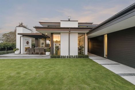 Photo of property in 64 Clyde Road, Ilam, Christchurch, 8041