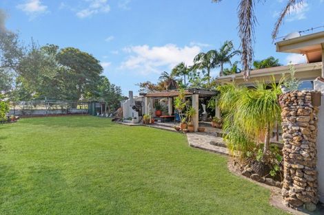Photo of property in 120 Kiwi Road, Whangamata, 3620