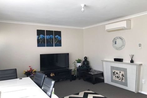 Photo of property in 2/5 Hinemoa Street, Waiwhetu, Lower Hutt, 5010