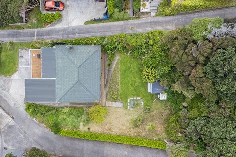 Photo of property in 28 Paremata Crescent, Paremata, Porirua, 5024