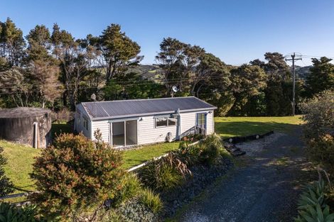 Photo of property in 11 Ngarewa Drive, Mahurangi West, Warkworth, 0983
