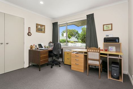Photo of property in 18 Brancaster Place Cambridge Waipa District