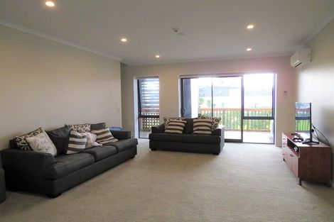 Photo of property in 25 De Havilland Road, Hobsonville, Auckland, 0618