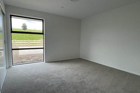 Photo of property in 13 Johnson Place, Stillwater, Silverdale, 0993