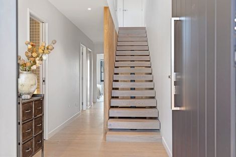 Photo of property in 12 Pitau Road, Mount Maunganui, 3116