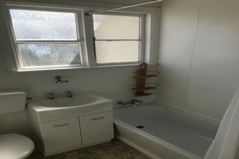 Photo of property in 34 Mandalay Terrace, Khandallah, Wellington, 6035