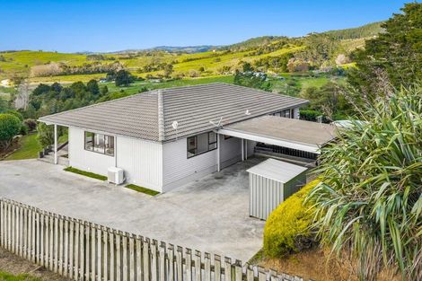 Photo of property in 215 Wayby Station Road, Wellsford, 0972