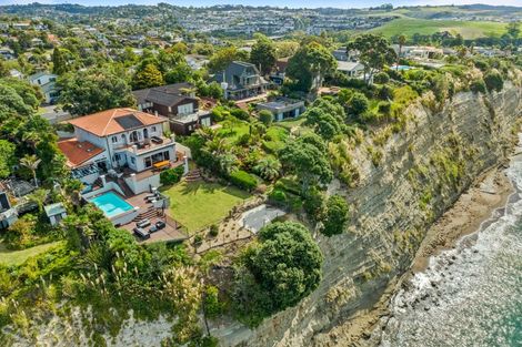 Photo of property in 10 Cliff Road, Torbay, Auckland, 0630
