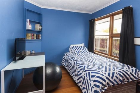 Photo of property in 30 Tenby Place, Avondale, Christchurch, 8061