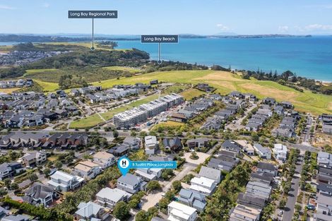 Photo of property in 8 Tuatini Place, Long Bay, Auckland, 0630