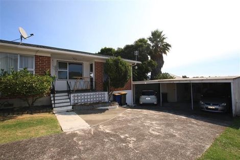 Photo of property in 6/25 West Coast Road, Glen Eden, Auckland, 0602