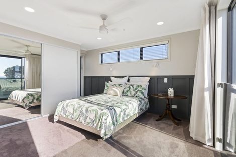 Photo of property in 24 Tiri Road, Milford, Auckland, 0620