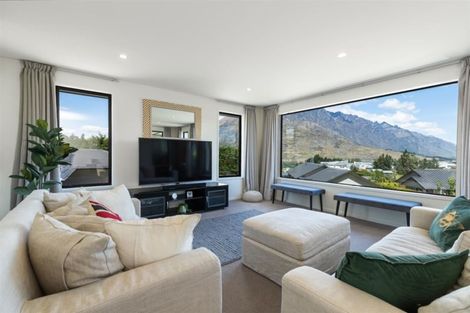 Photo of property in 5 Batsford Lane, Lower Shotover, Queenstown, 9371