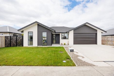 Photo of property in 62 Accolade Street, Maewa, Feilding, 4702