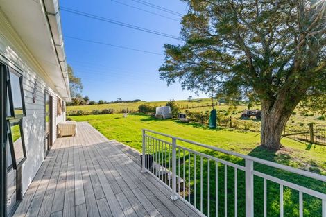 Photo of property in 3135 Kaipara Coast Highway, Glorit, Warkworth, 0984