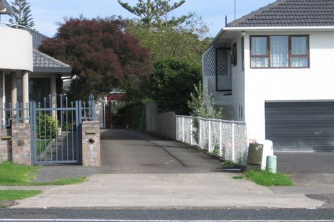 Photo of property in 23 Macleans Road, Bucklands Beach, Auckland, 2014