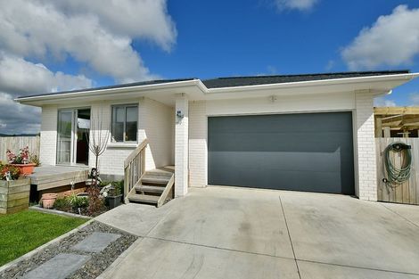 Photo of property in 29 Chic Gardens, Parakai, 0830
