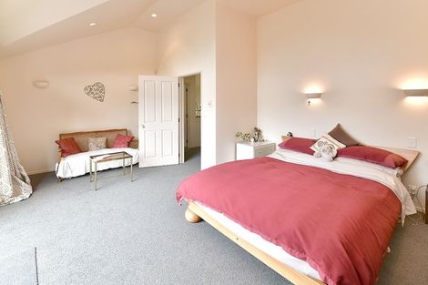 Photo of property in 70 Scott Road, Stanmore Bay, Whangaparaoa, 0932