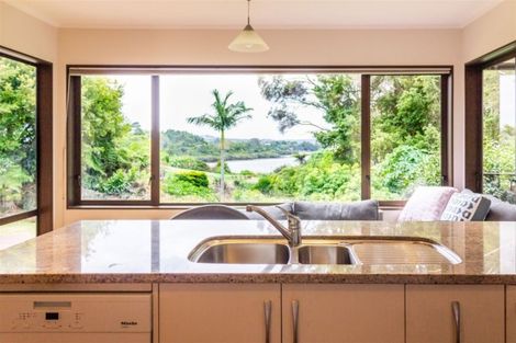 Photo of property in 114 Riverview Road, Kerikeri, 0230