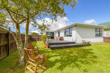 Photo of property in 8 Drummond Crescent, Kelson, Lower Hutt, 5010