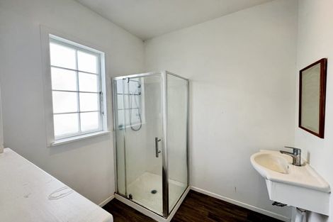 Photo of property in 1006 Tremaine Avenue, Roslyn, Palmerston North, 4414