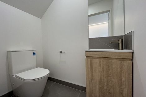 Photo of property in 7/131 Lancaster Road, Beach Haven, Auckland, 0626