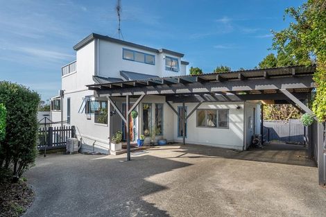 Photo of property in 1015b Beach Road, Torbay, Auckland, 0630