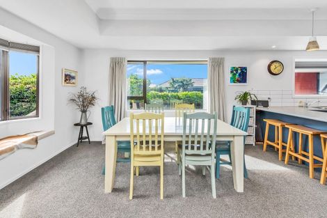 Photo of property in 11 Stanwood Grove, Darfield, 7510