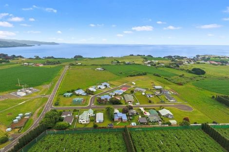 Photo of property in 24 Rawinia Place, Te Kaha, 3199