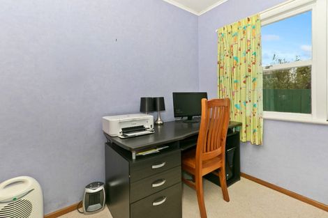 Photo of property in 1 Claridge Street, Glen Eden, Auckland, 0602