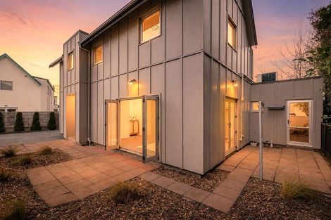 Photo of property in 8 Olympic Lane, Edgeware, Christchurch, 8013