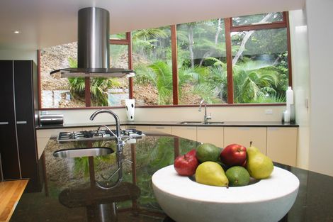 Photo of property in 17a Bayview Road, Paihia, 0200