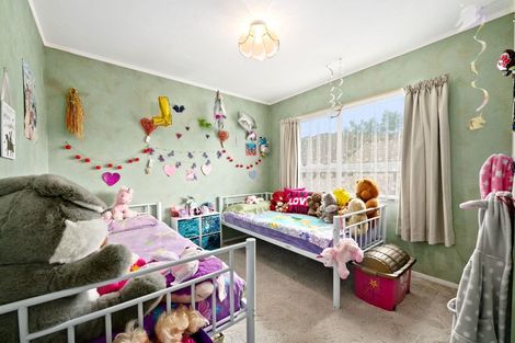 Photo of property in 22 Memphis Grove, Totara Park, Upper Hutt, 5018