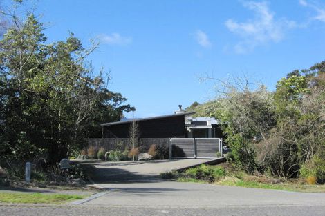 Photo of property in 74 Kaiuru Avenue, Pukawa Bay, Turangi, 3381