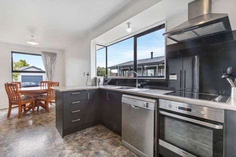 Photo of property in 5 Myrlene Place, Nawton, Hamilton, 3200