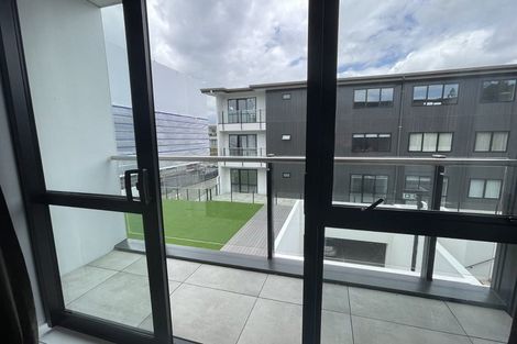 Photo of property in 4/11 Carlos Drive, Flat Bush, Auckland, 2016