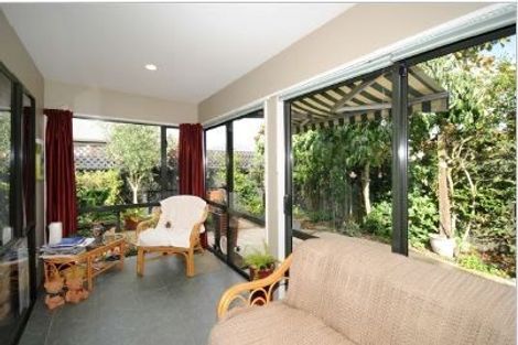 Photo of property in 2 Yarrum Lane, Avonhead, Christchurch, 8042