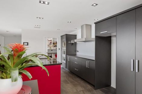 Photo of property in 115 Oriental Parade, Papamoa Beach, Papamoa, 3118