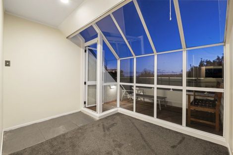 Photo of property in 1/992 Beach Road, Torbay, Auckland, 0630