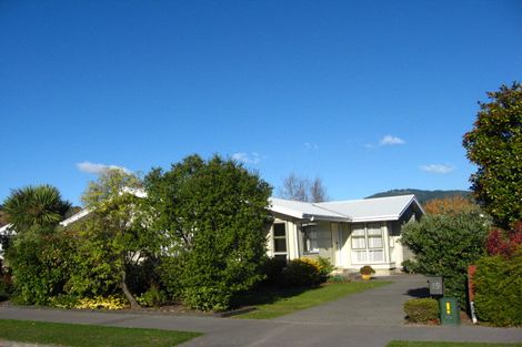 Photo of property in 19 Hurunui Street, Cracroft, Christchurch, 8025