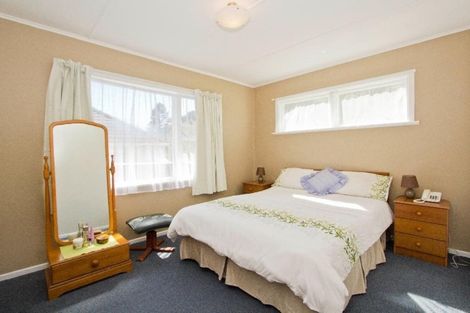 Photo of property in 61 Sunny Grove, Wainuiomata, Lower Hutt, 5014